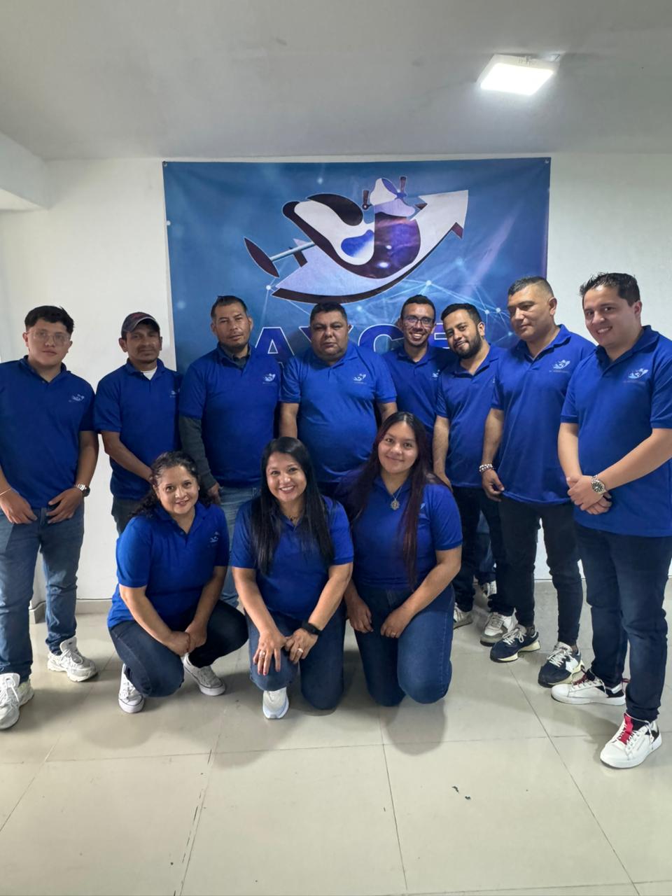 Equipo AYCE - Logística profesional